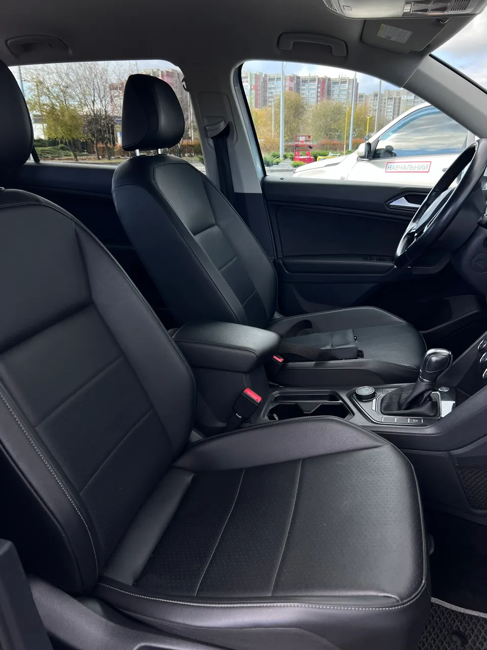 Volkswagen Tiguan - фото 18