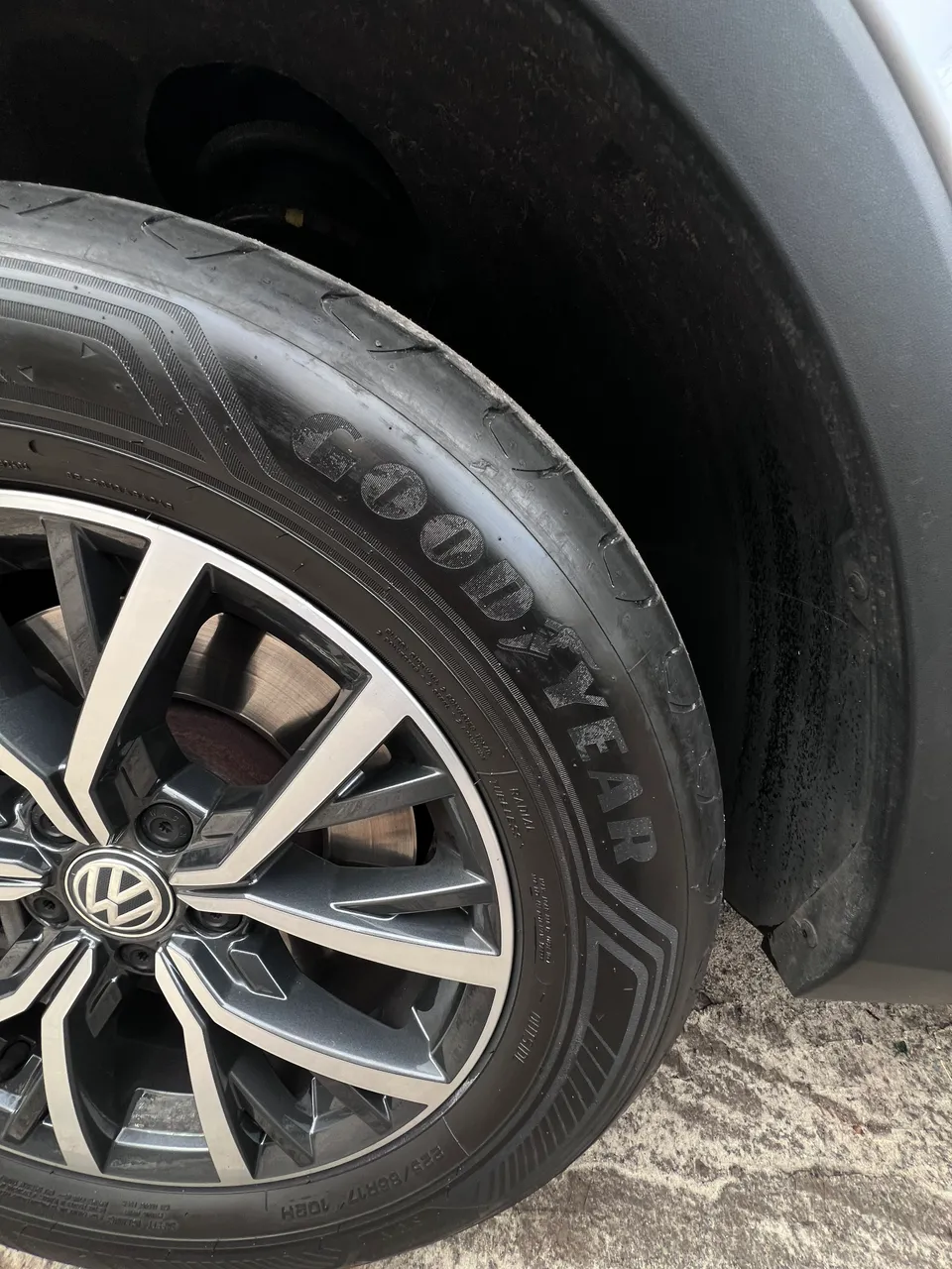 Volkswagen Tiguan - фото 23