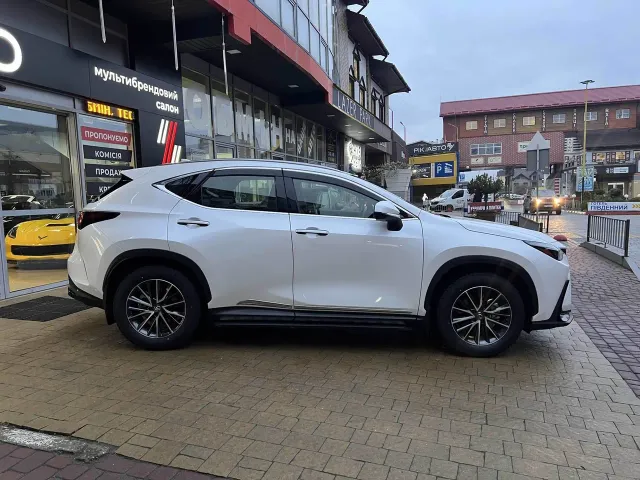 Lexus NX - фото 5