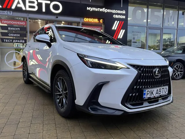 Lexus NX - фото 4