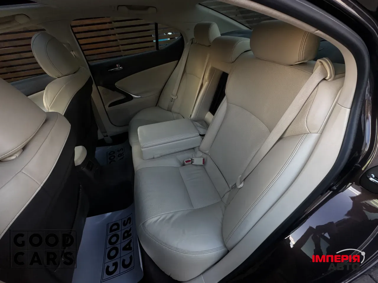 Lexus IS - фото 26