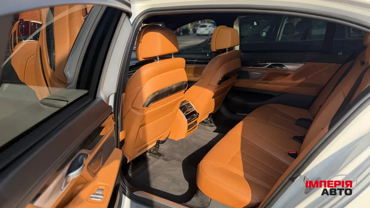 BMW 7 серії - фото 7