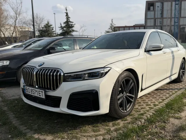 BMW 7 серії - фото 1