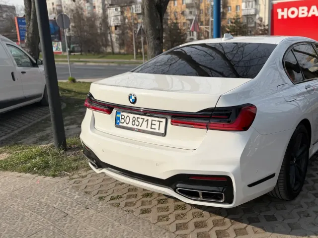BMW 7 серії - фото 3
