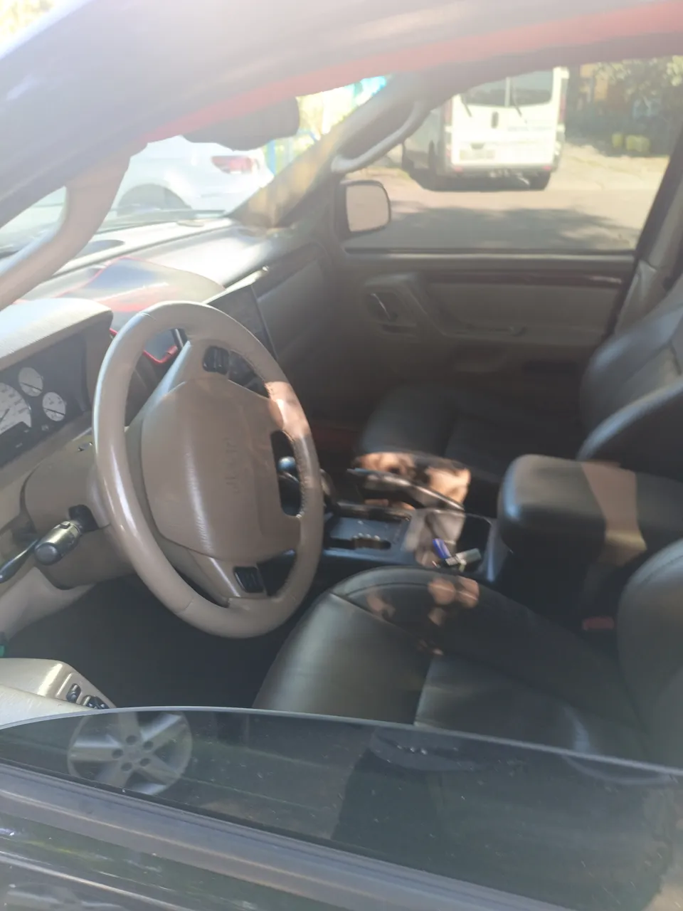 Jeep Cherokee - фото 6