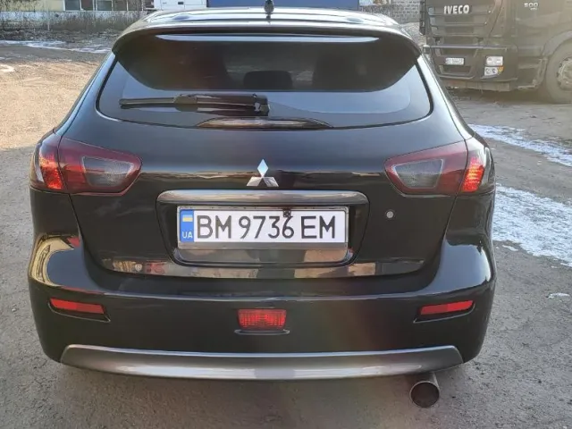 Mitsubishi Lancer - фото 4