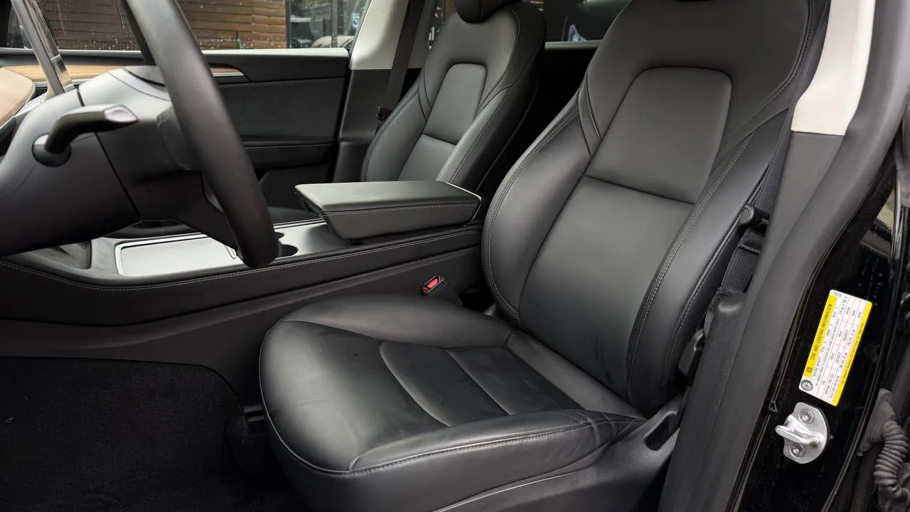 Tesla Model Y - фото 9