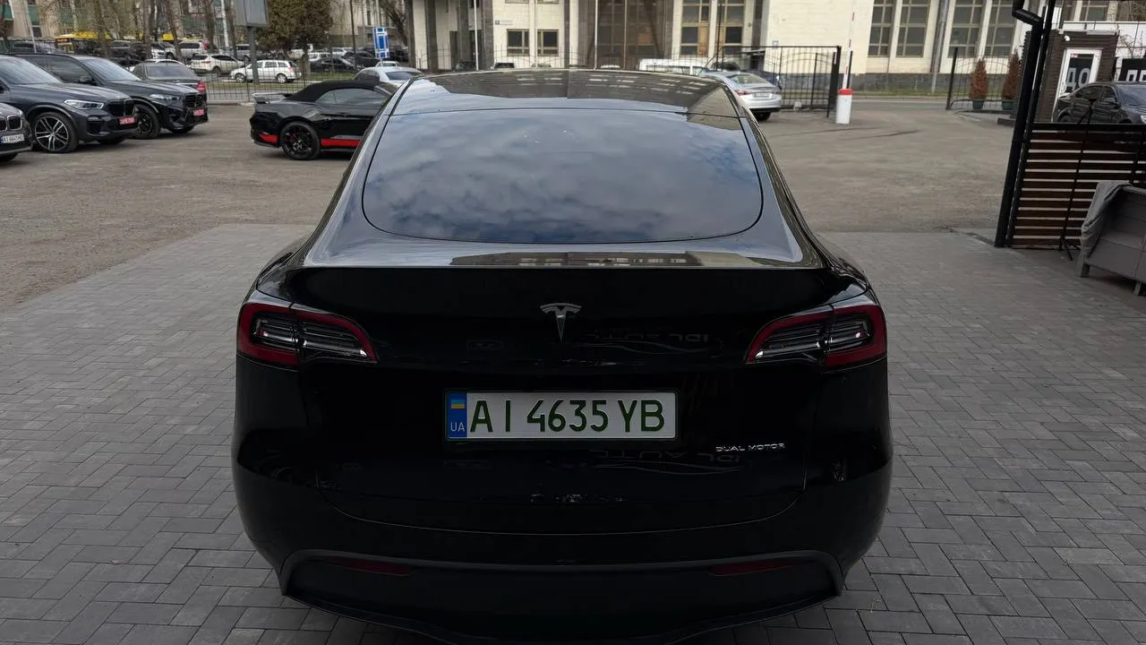 Tesla Model Y - фото 5