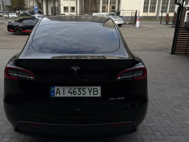 Tesla Model Y - фото 5