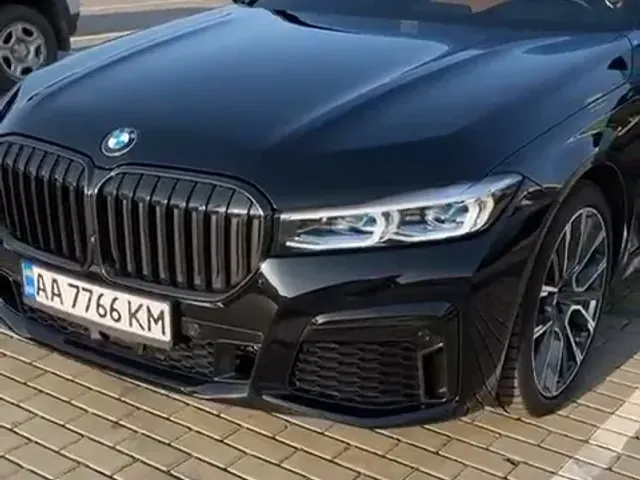 BMW 7 серії - фото 1