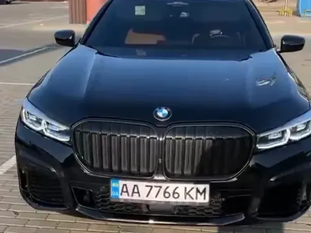 BMW 7 серії - фото 3