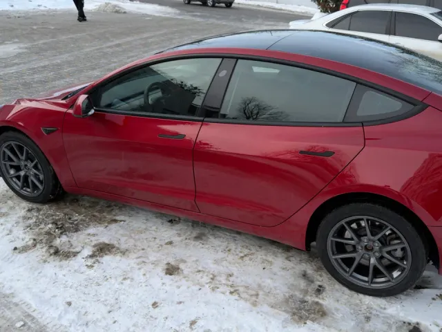 Tesla Model 3 - фото 5