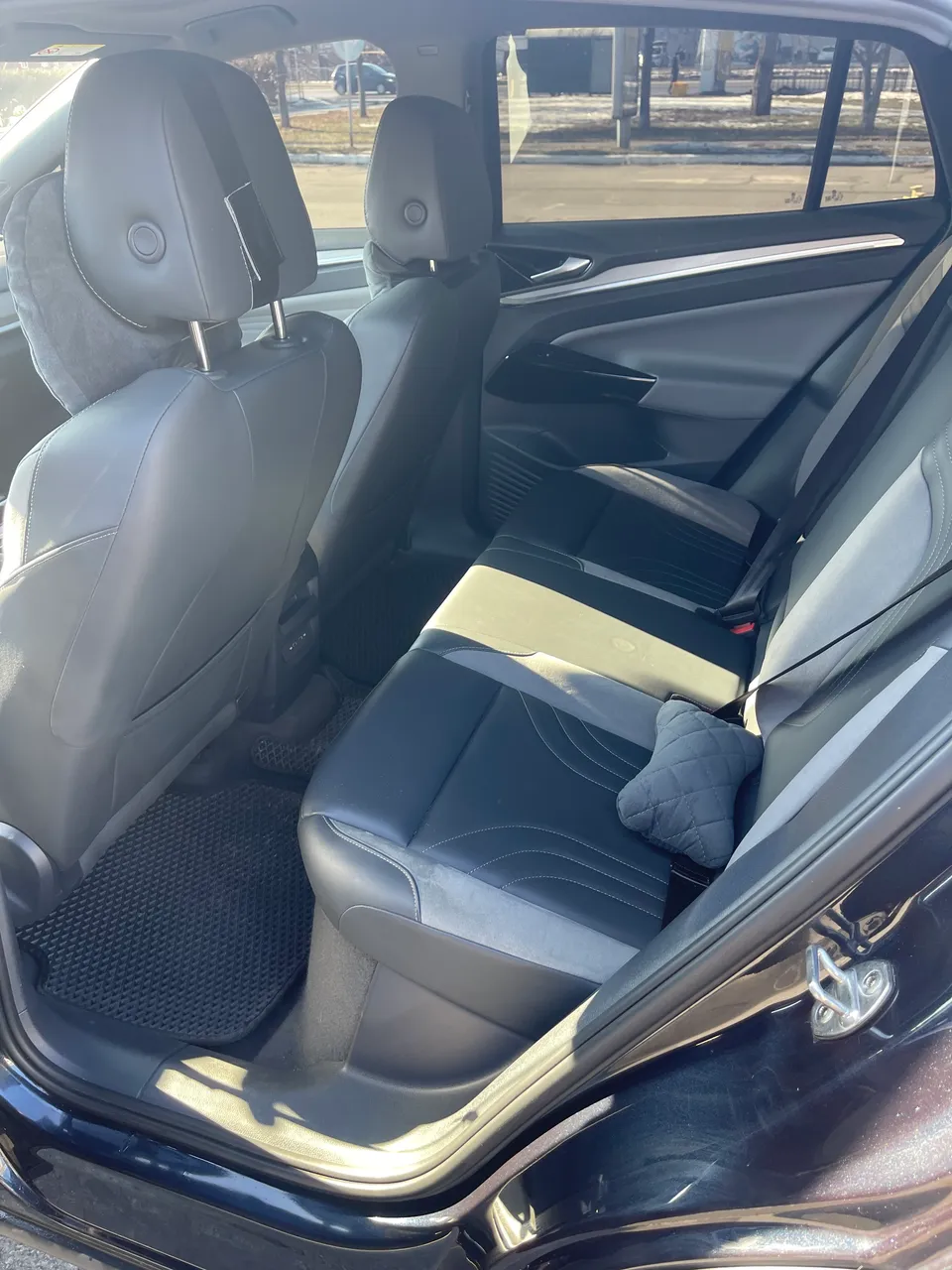 Volkswagen ID.4 - фото 17