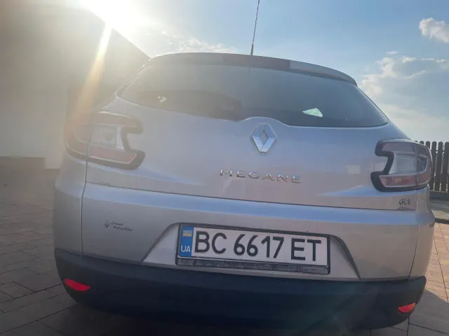 Renault Megane - фото 4