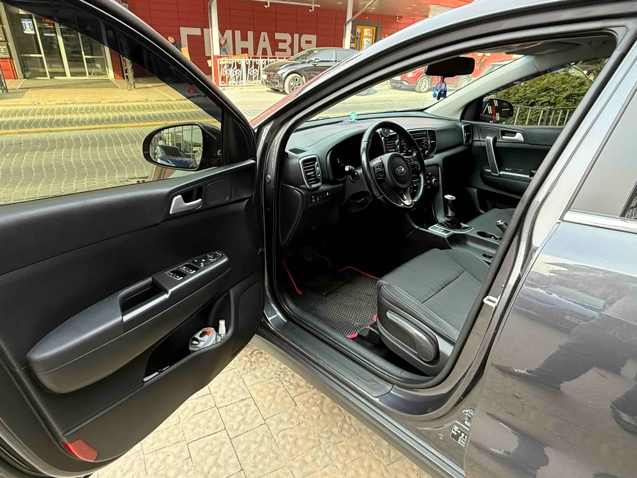 Kia Sportage - фото 11