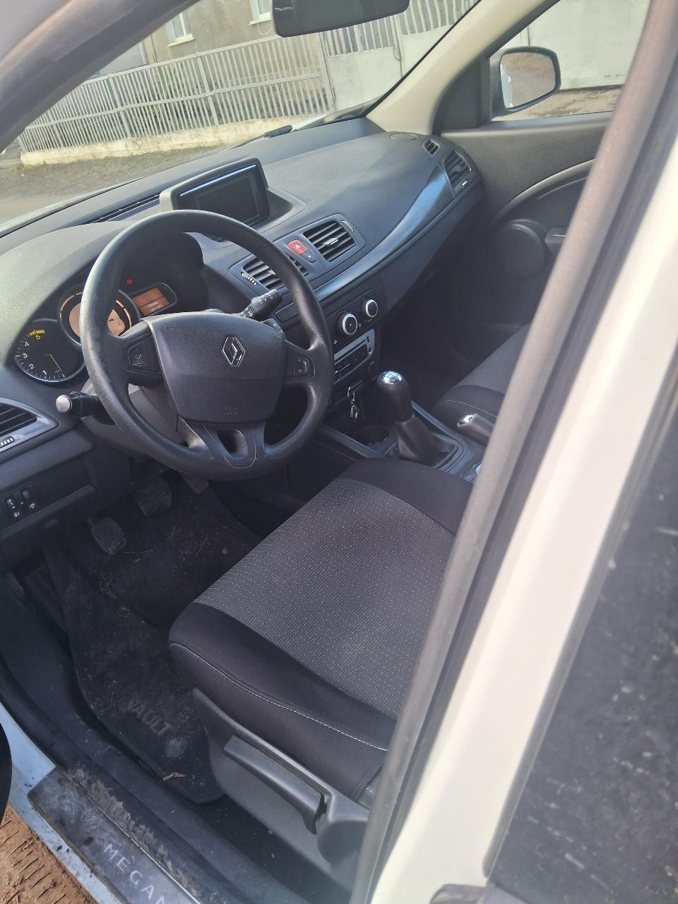 Renault Megane - фото 2