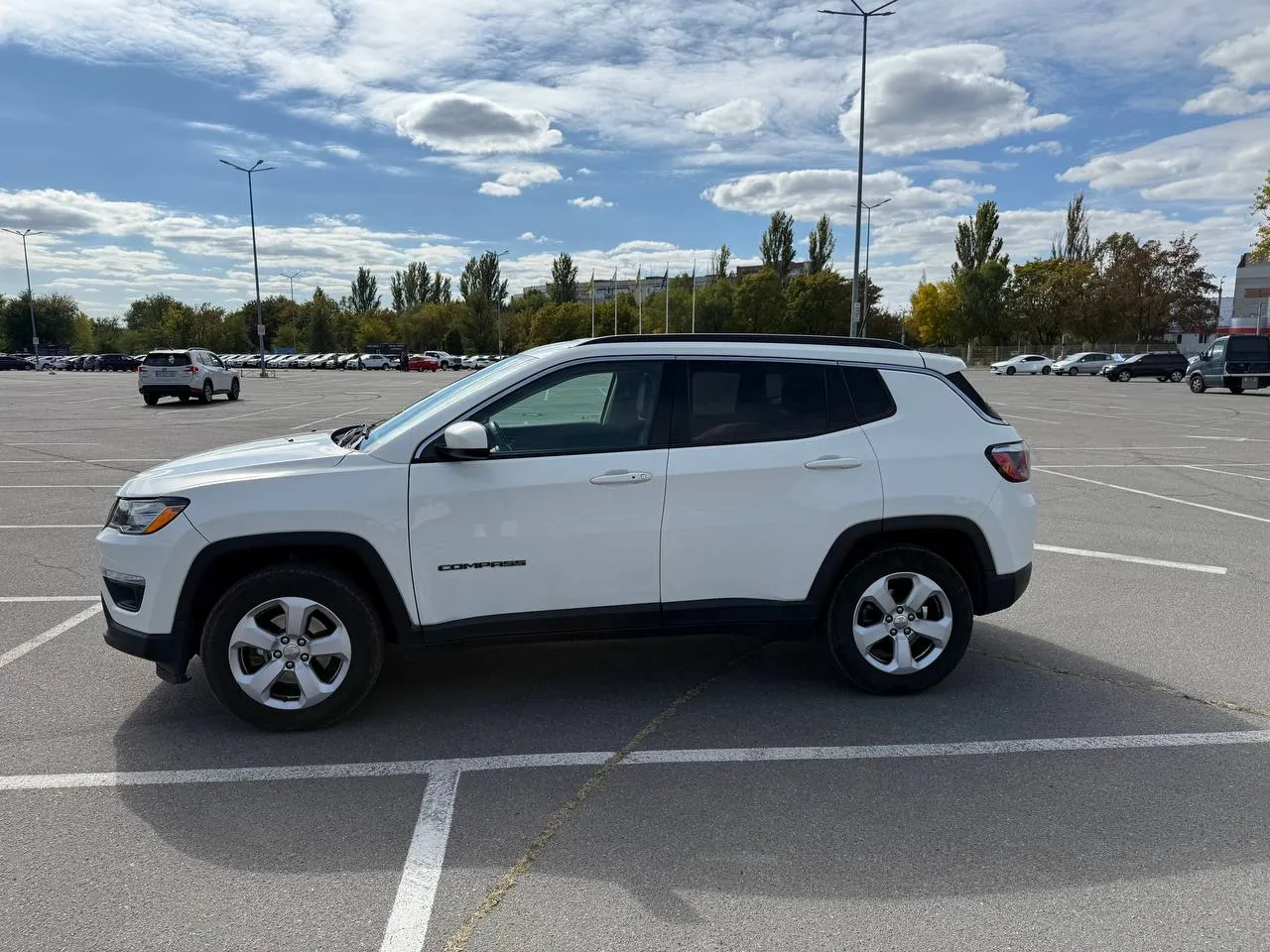 Jeep Compass - фото 2