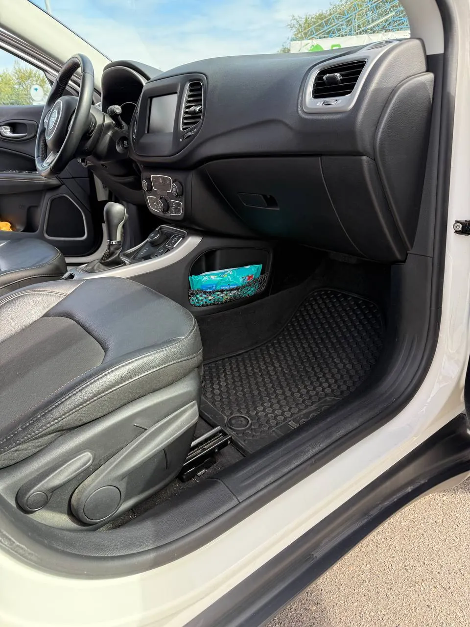 Jeep Compass - фото 6