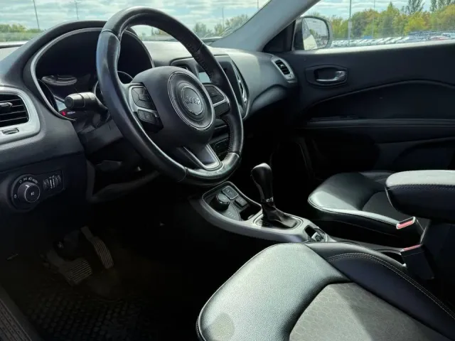 Jeep Compass - фото 4