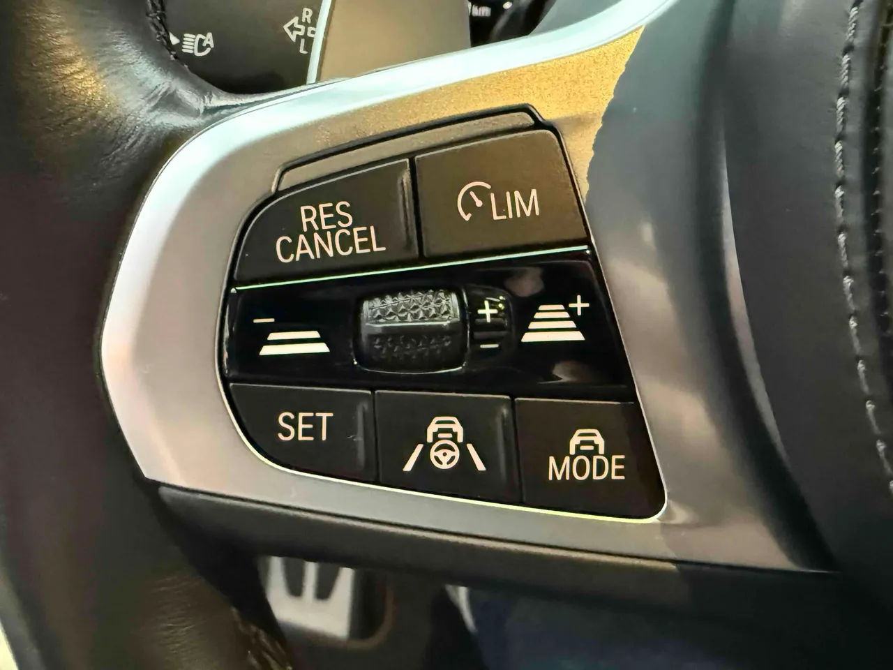 BMW X7 - фото 27