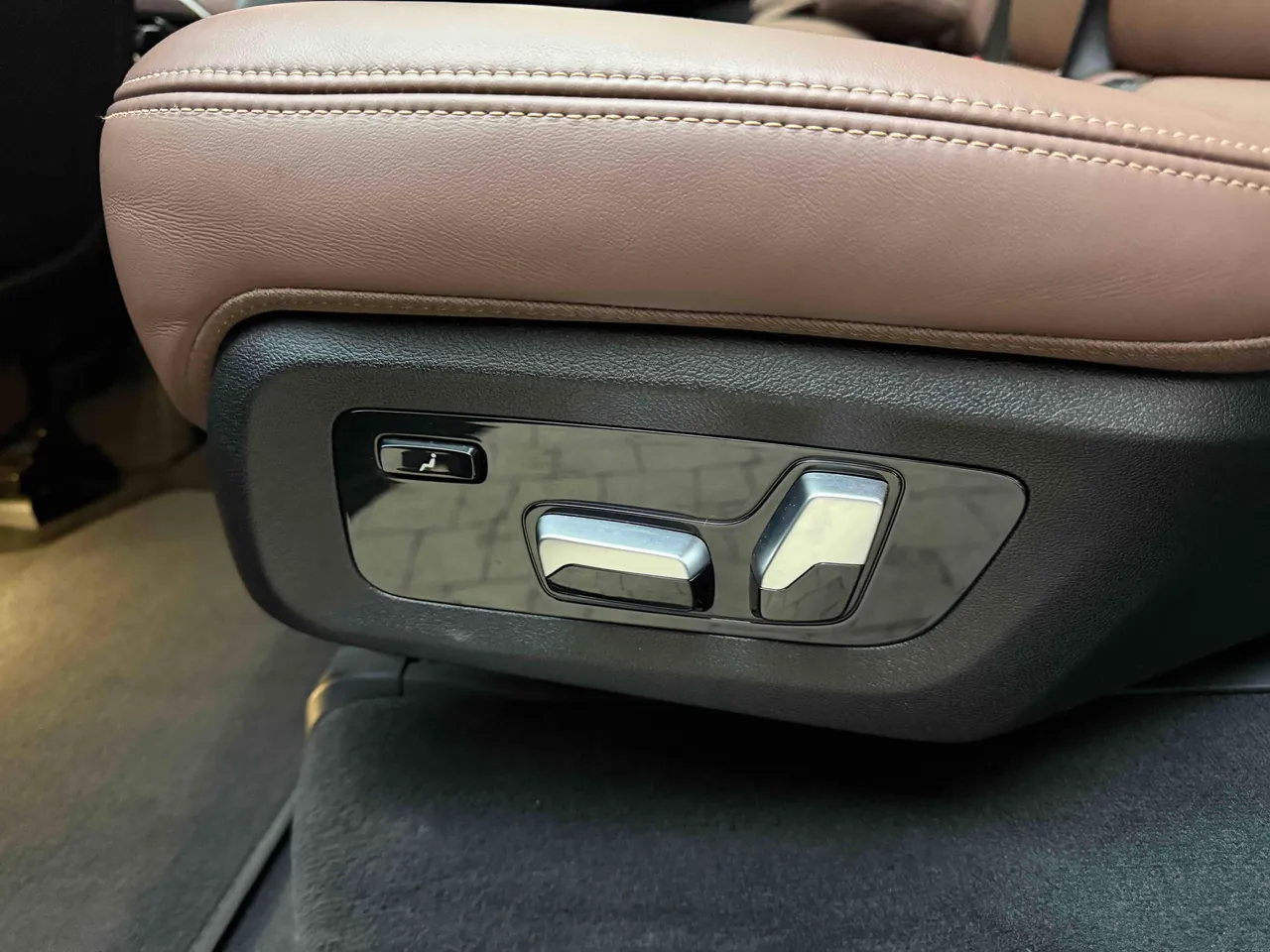 BMW X7 - фото 44