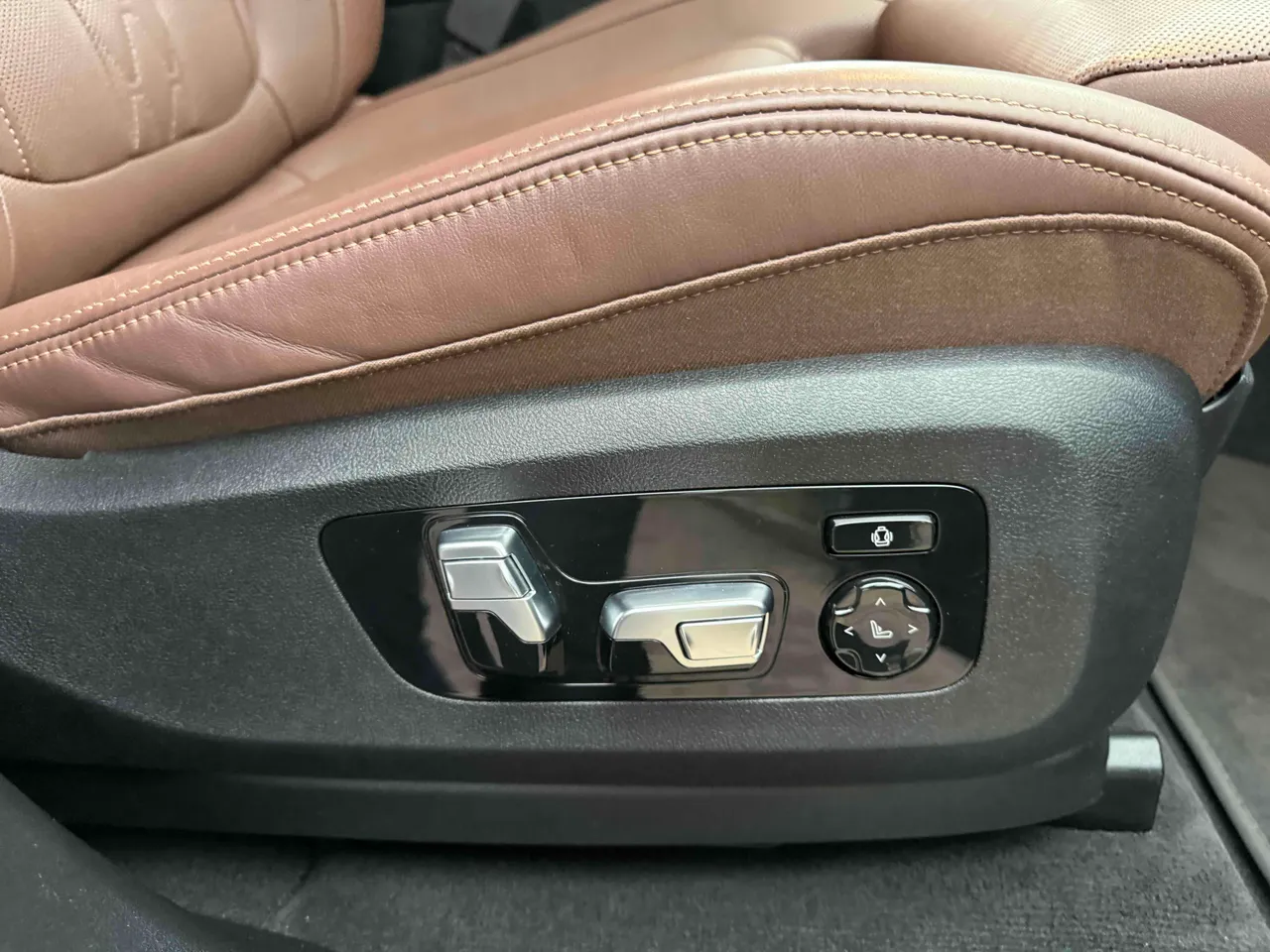 BMW X7 - фото 65