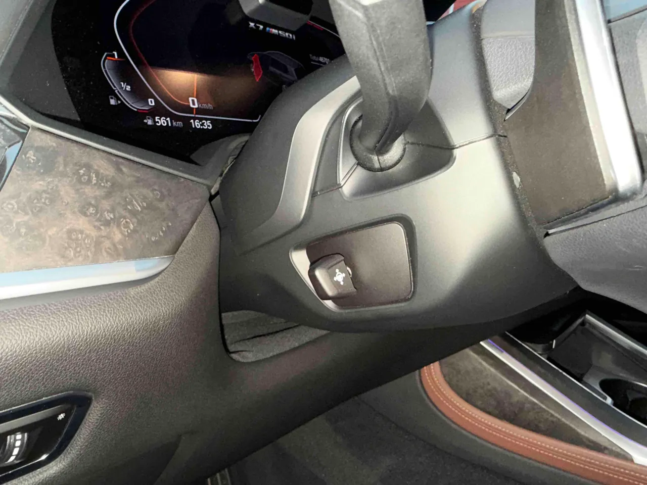 BMW X7 - фото 26