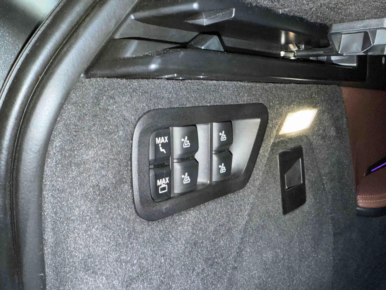 BMW X7 - фото 54