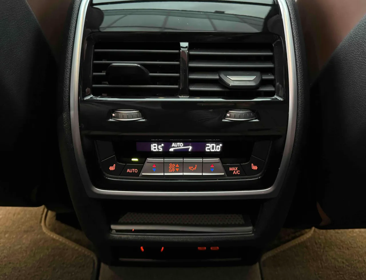 BMW X7 - фото 47