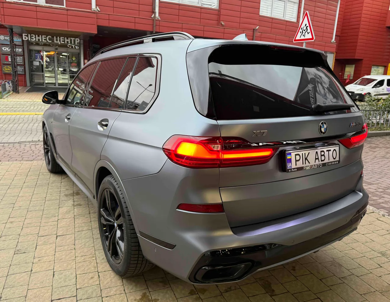 BMW X7 - фото 10