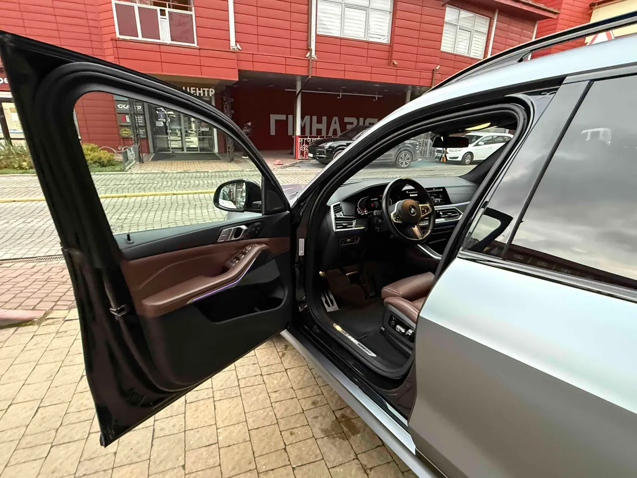 BMW X7 - фото 14