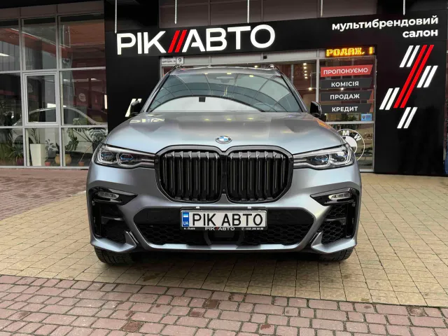 BMW X7 - фото 3