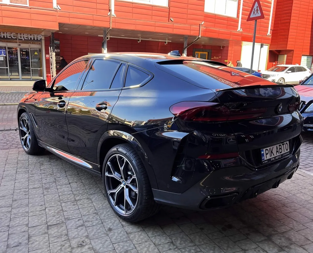 BMW X6 - фото 11