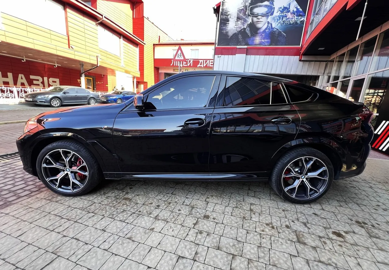 BMW X6 - фото 12