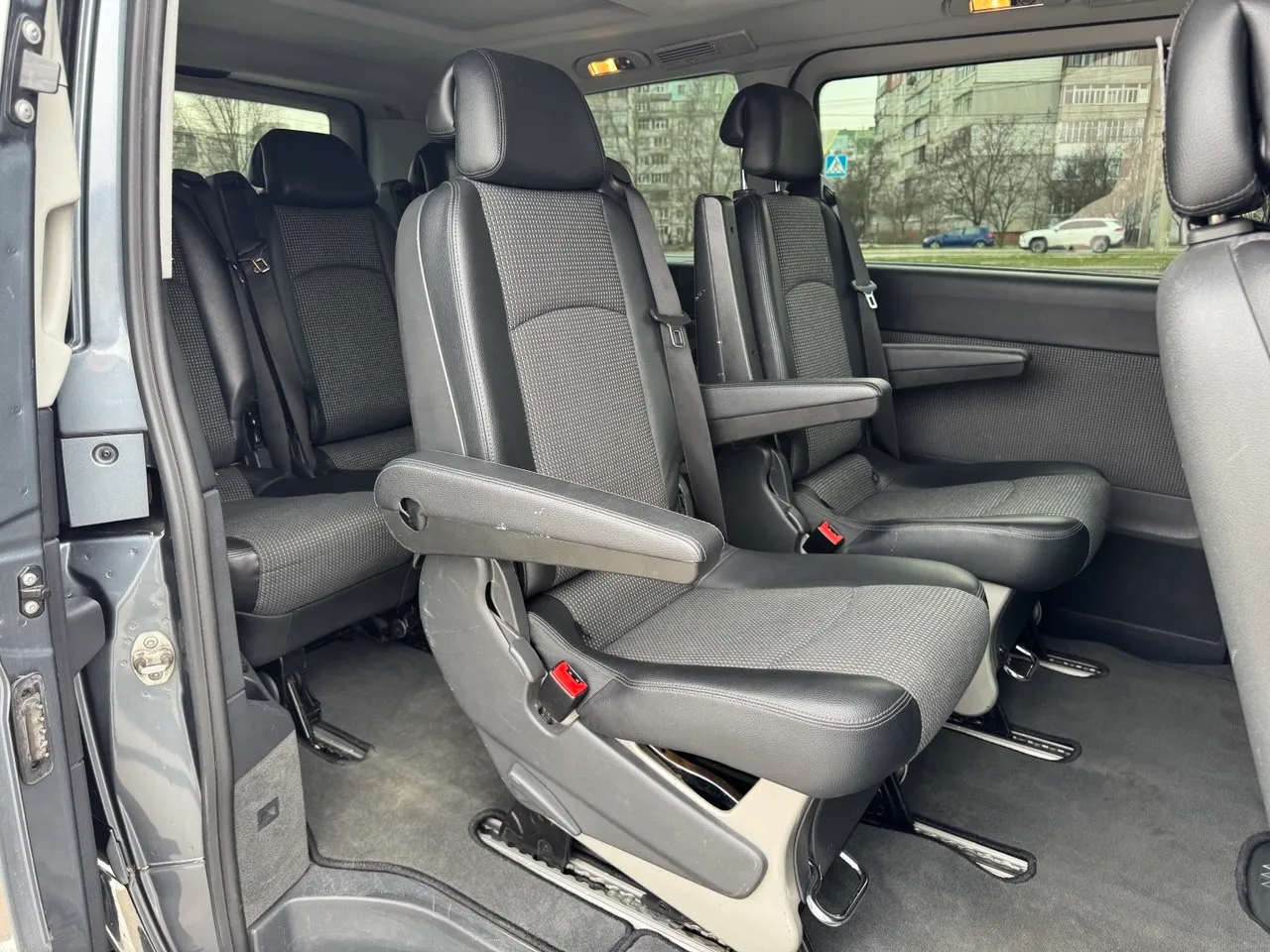Mercedes-Benz Viano - фото 12