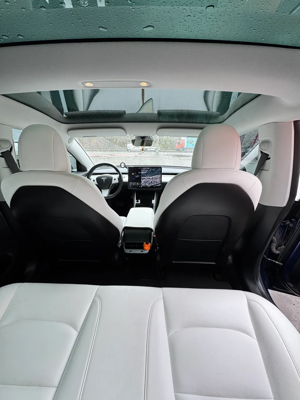 Tesla Model 3 - фото 9