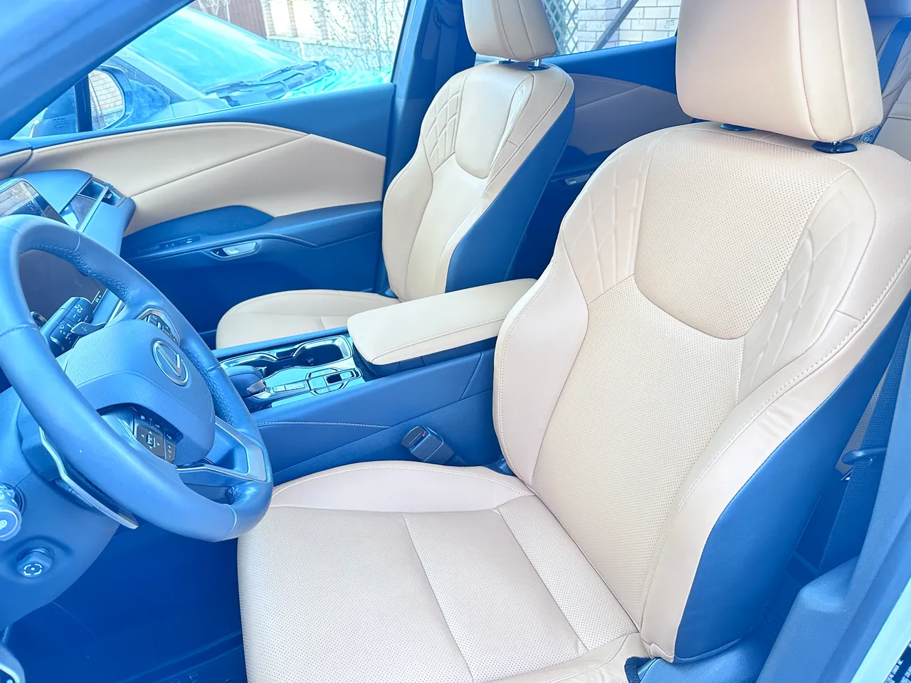 Lexus RX - фото 23