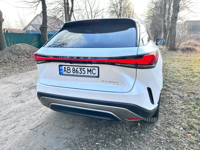 Lexus RX - фото 5