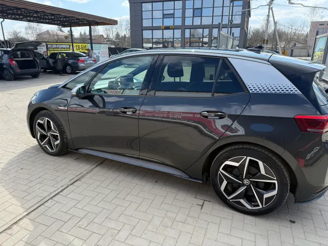 Volkswagen ID.3 - фото 3