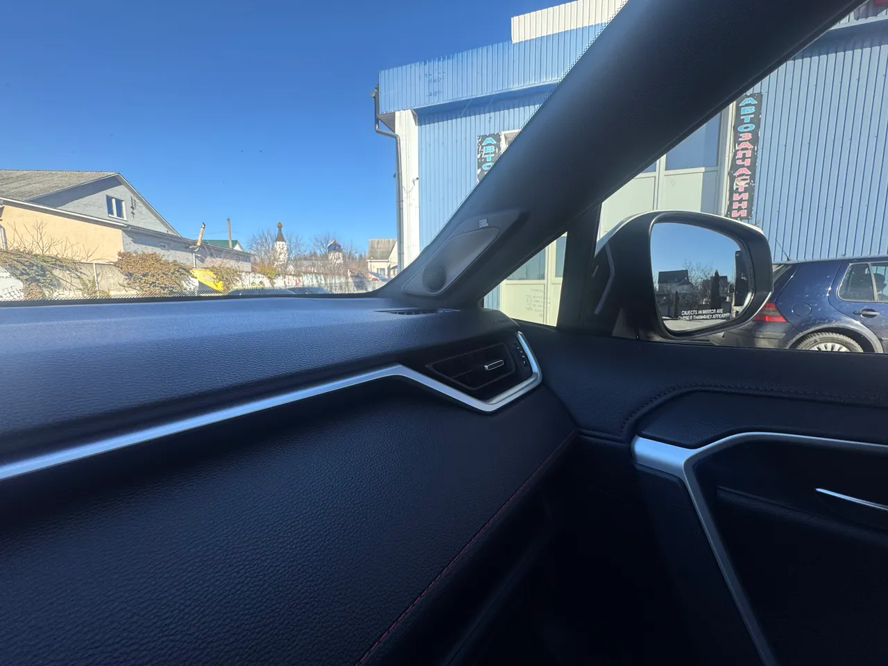 Toyota RAV4 - фото 20