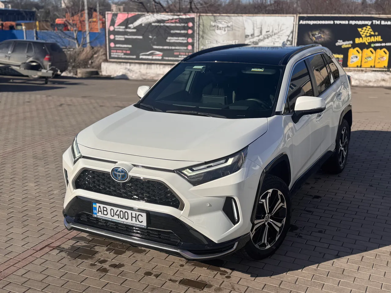 Toyota RAV4 - фото 3
