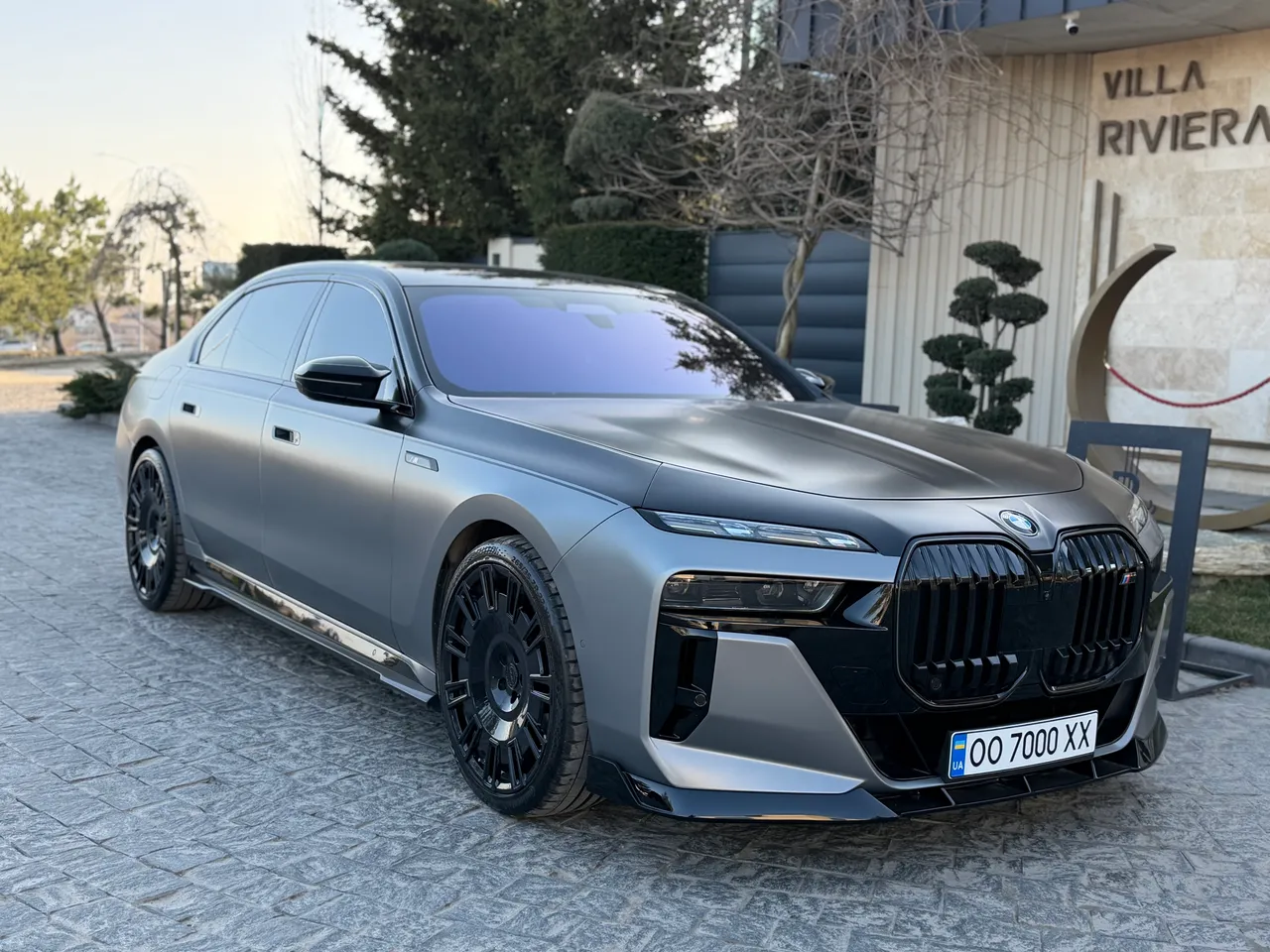 BMW 7 серії - фото 19