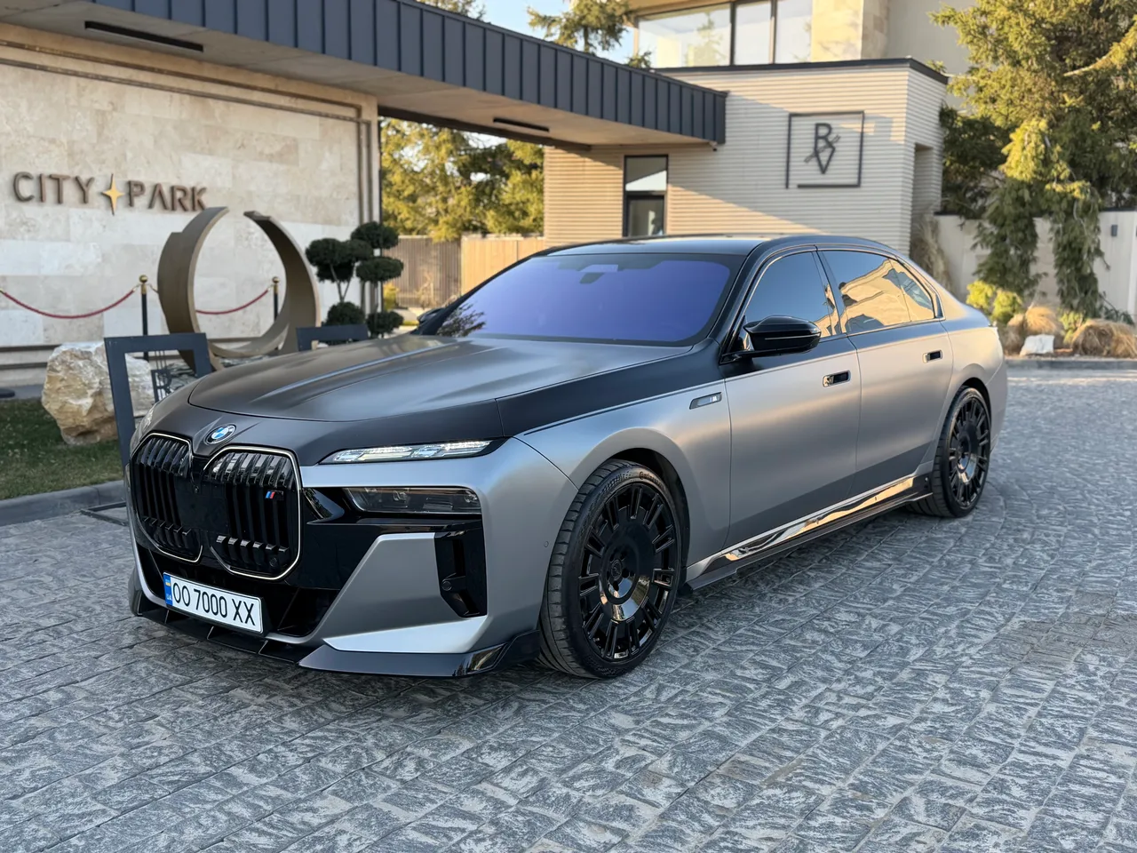 BMW 7 серії - фото 10