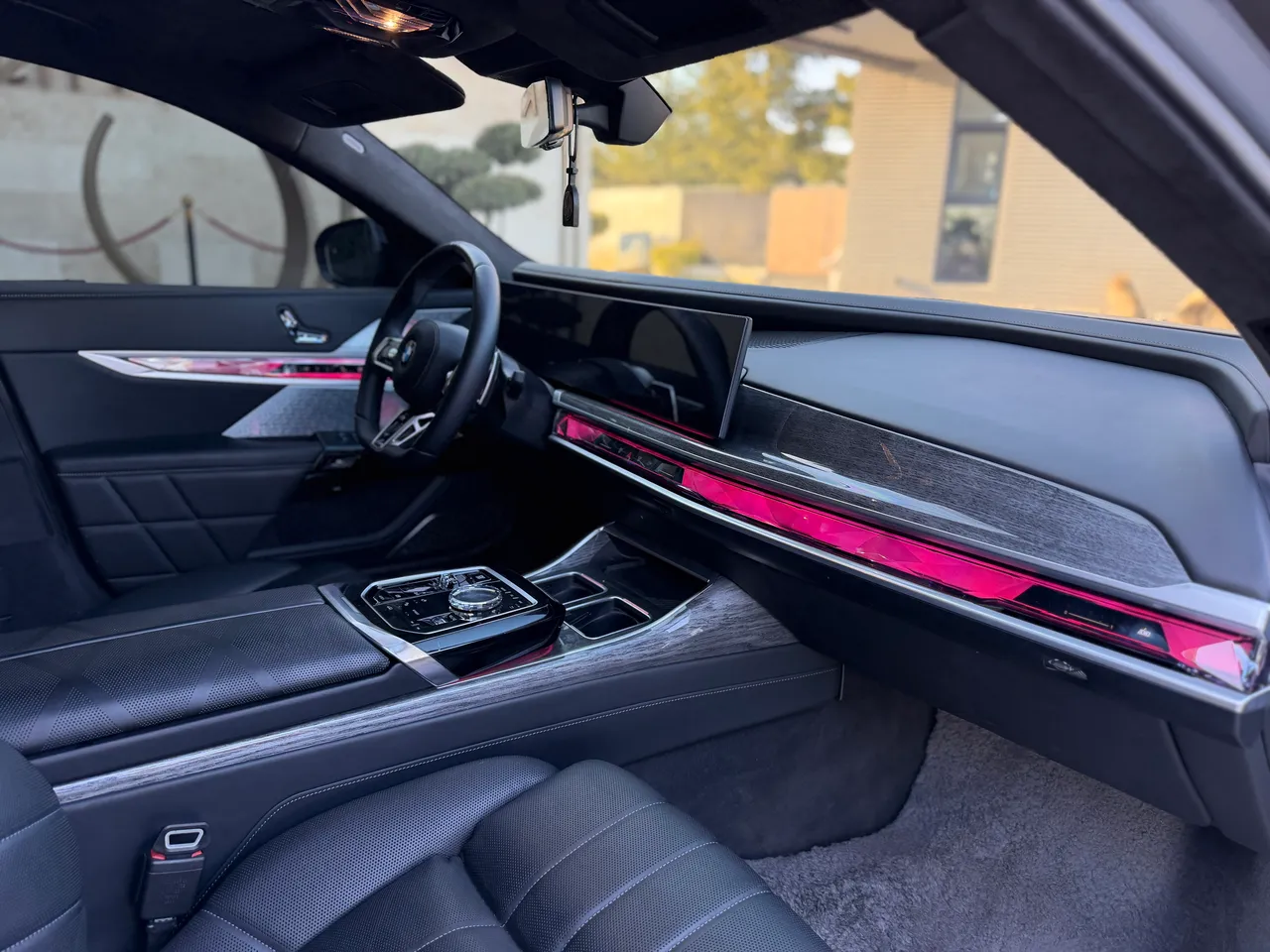 BMW 7 серії - фото 67