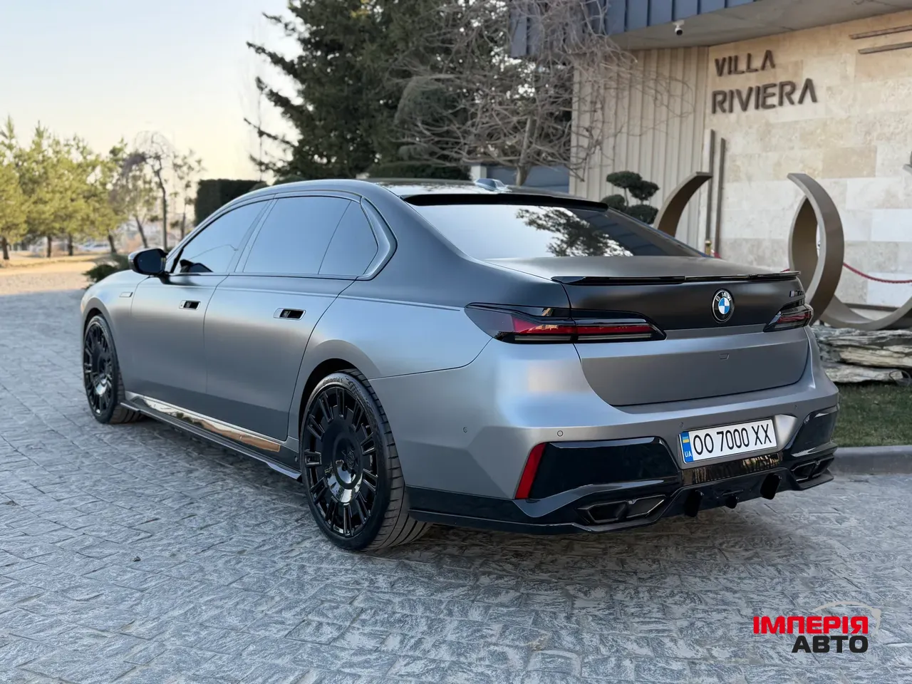 BMW 7 серії - фото 36