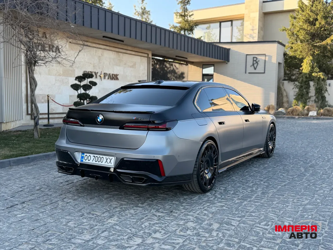 BMW 7 серії - фото 29