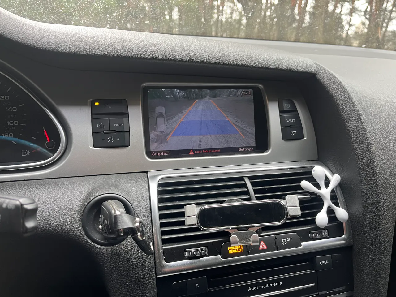 Audi Q7 - фото 23