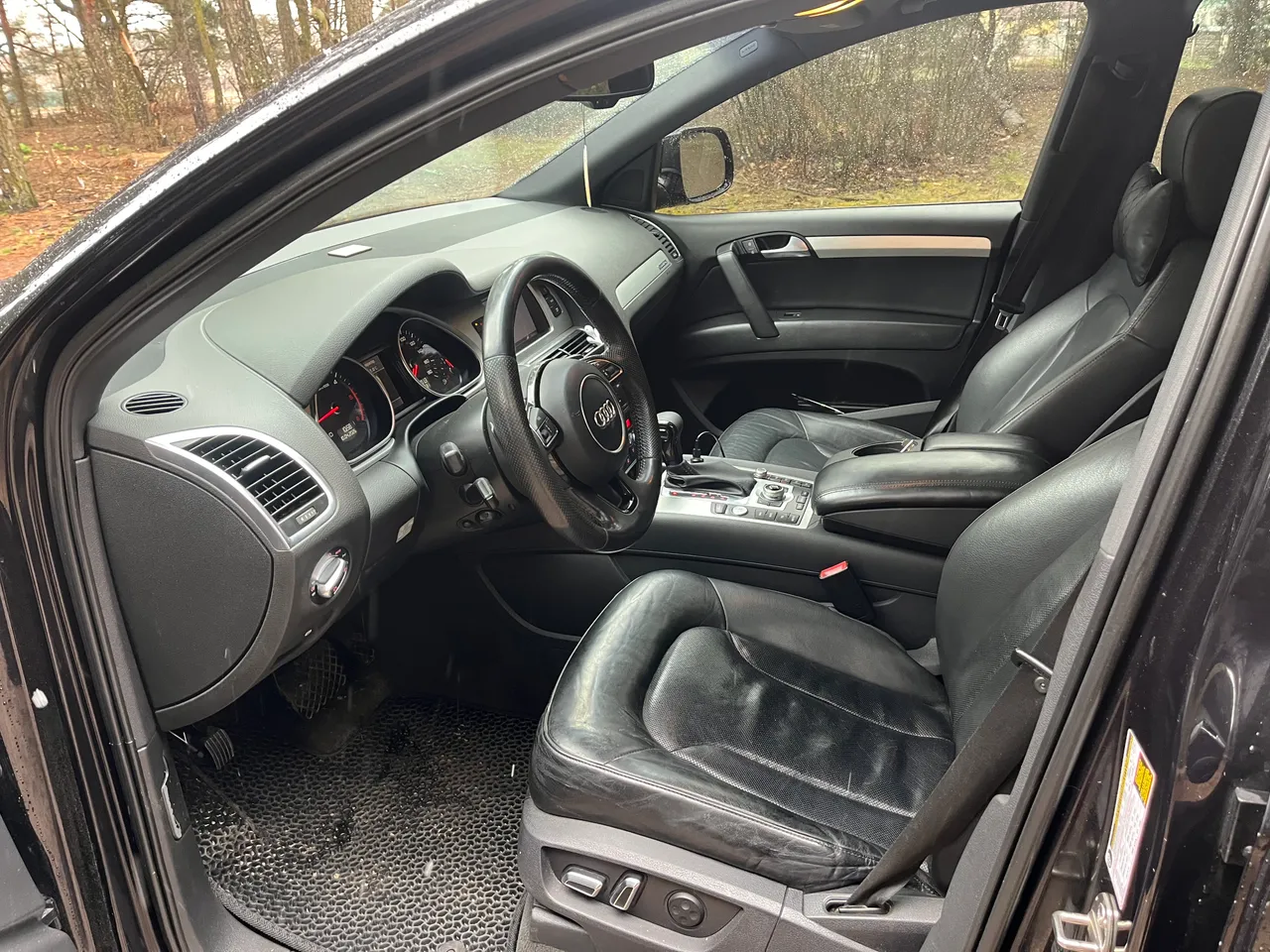 Audi Q7 - фото 19