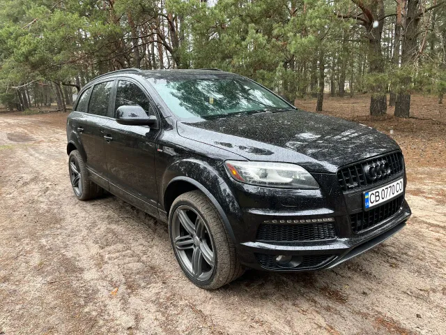 Audi Q7 - фото 2