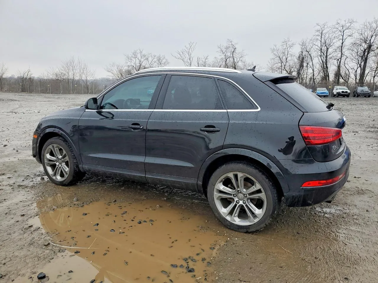 Audi Q3 - фото 4